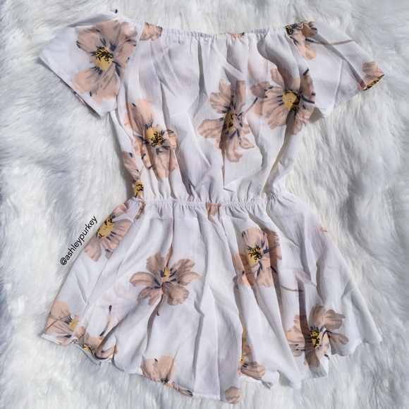 white and pink floral off the shoulder romper - Picture 4 of 4
