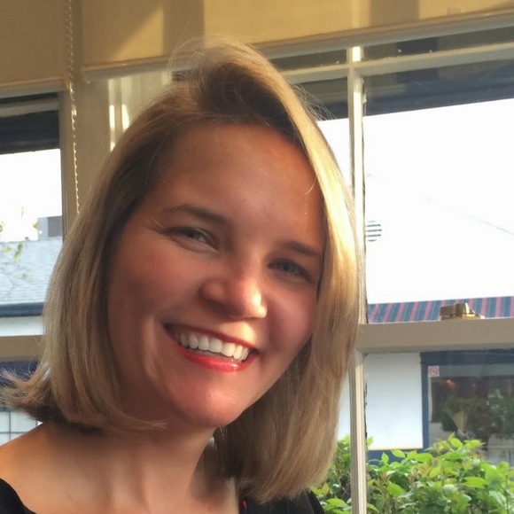 Meet your Posher, Dani - Picture 1 of 1