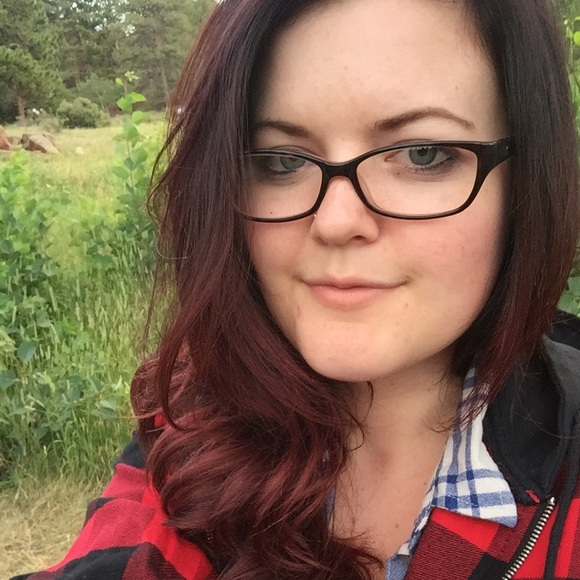 Meet your Posher, Trish - Picture 1 of 1