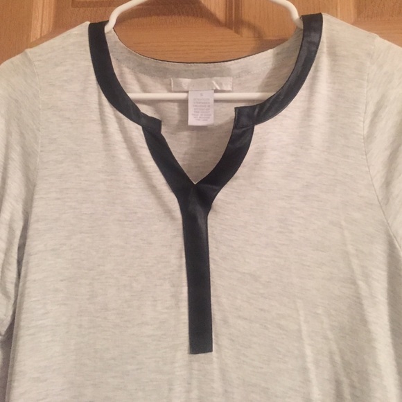 Top - Picture 2 of 3