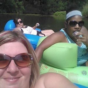 Meet your Posher, April