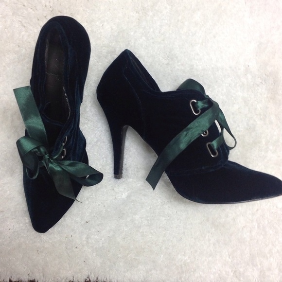 Dark cobalt/emerald velvet satin lace up Shootie.