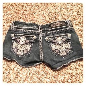 La idol jean shorts
