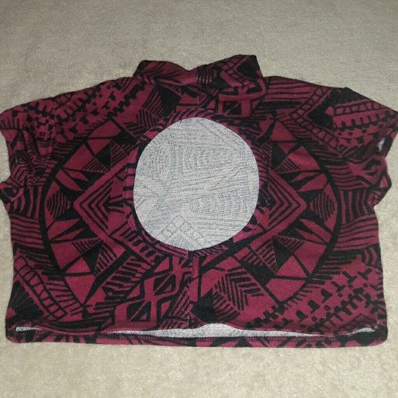 Crop Top - Picture 2 of 3