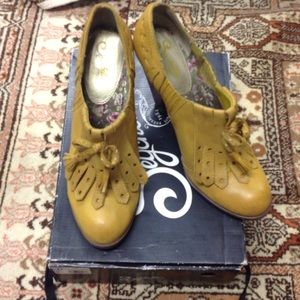 Seychelles Mustard leather bootie