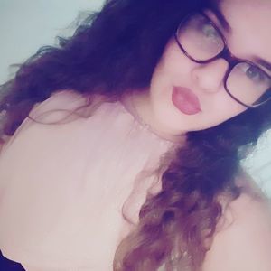 Meet your Posher, Lia