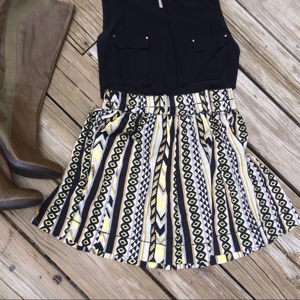 Chelsea & Violet Flowy Print Skirt