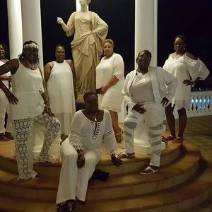 Meet your Posher, Yvette