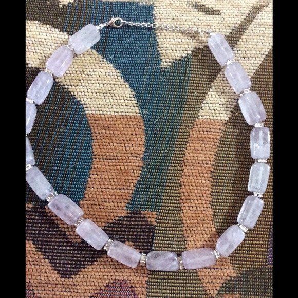 🌟Lovely Ultra Pale Pink Stone Necklace🌟