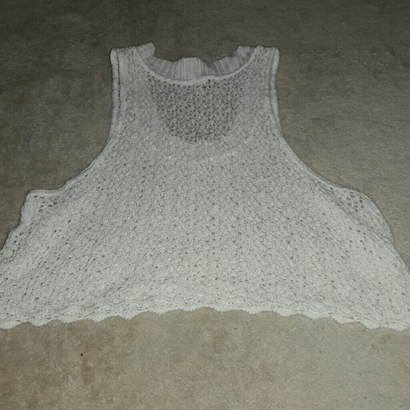 Sweater Crop - Picture 2 of 4