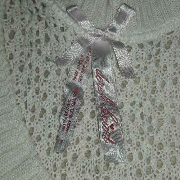 Sweater Crop - Picture 4 of 4
