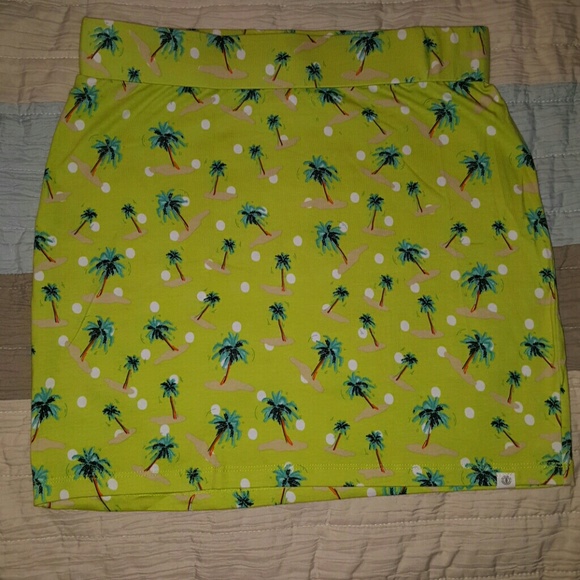 ELEMENT Palm tree skirt - Picture 3 of 4