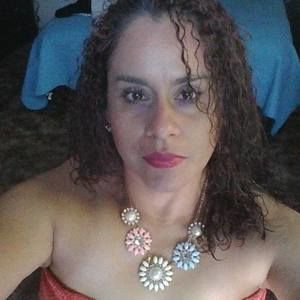 Meet your Posher, Evita