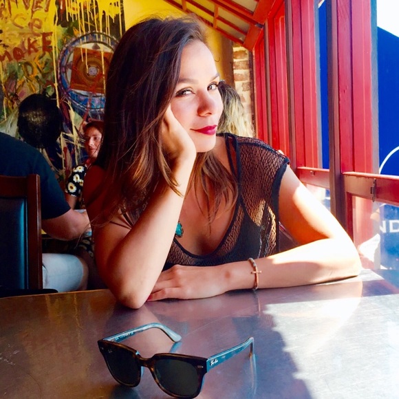 Meet your Posher, Krista - Picture 1 of 1