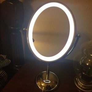 Mirror dual lights