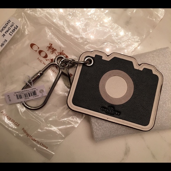 Nwt coach leather camera fob - Picture 1 of 2