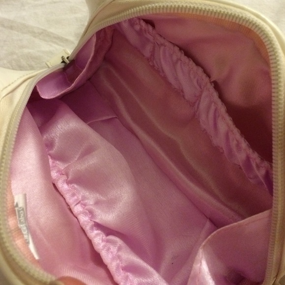 Makeup Bag - Picture 4 of 4