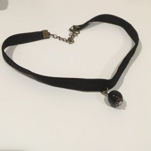 Topshop black velvet choker necklace- new