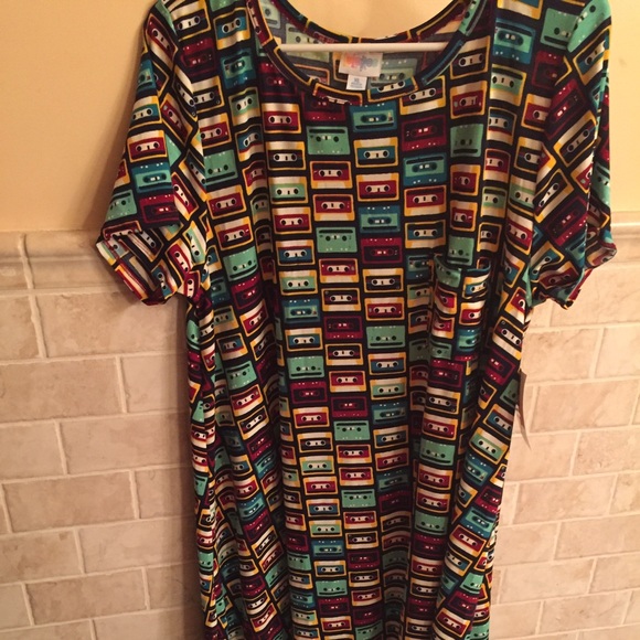 NWT XL LulaRoe Cassette Tape Carly UNICORN