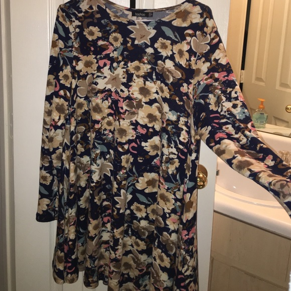 Boohoo swing dress - Picture 1 of 2