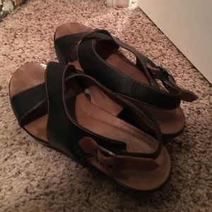 Danskin wedge sandals