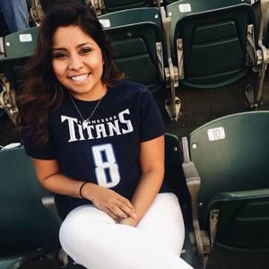 Meet your Posher, Karina