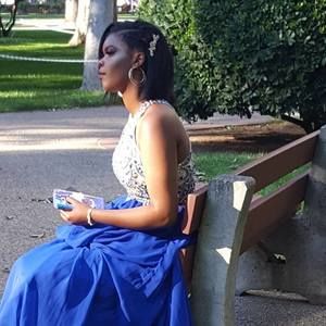 Meet your Posher, Kayla