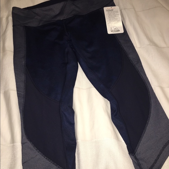 NWT Lululemon Wunder under crop