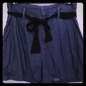 EUC gap high waisted shorts