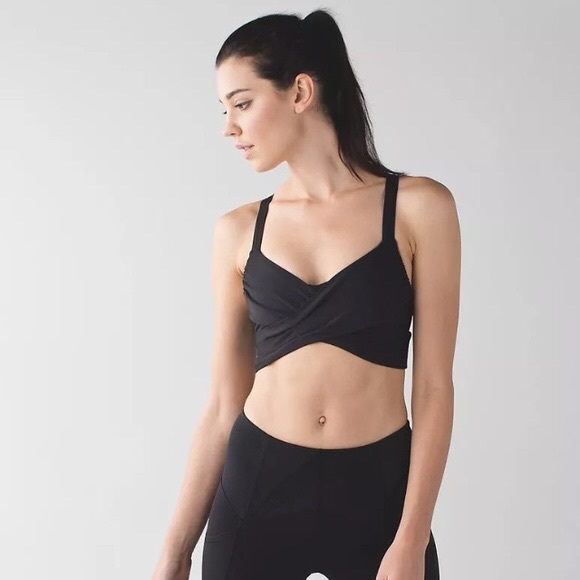 NWT lululemon wrap it up bra sz 4