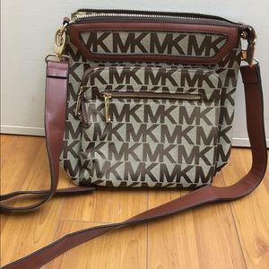 Michael Kors Logo Crossbody Purse