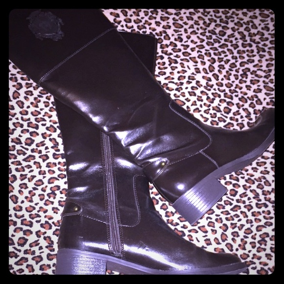 Etienne Aigner black riding boots size 7.5