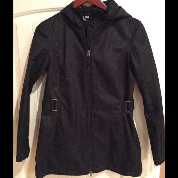 Houndstooth rain jacket small