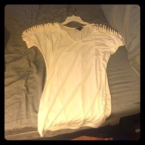 White loose fit blouse