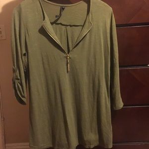 Olive elbow length top