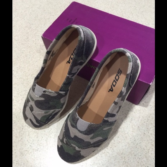 Kids Soda Camo slip on shoes