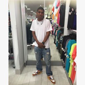 Meet your Posher, Raymond