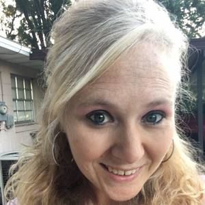 Meet your Posher, Kendra