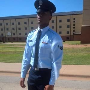 Meet your Posher, Darius