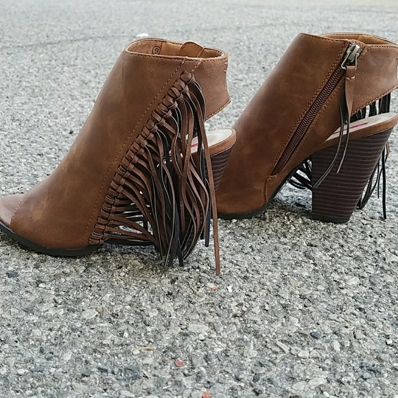 Last Size 7.5**🍫Fringe Open Toe Faux Leather Heel - Picture 8 of 8