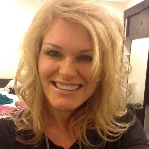 Meet your Posher, Nicole Glitzy_Rabbit 🐇🐇 - Picture 8 of 8