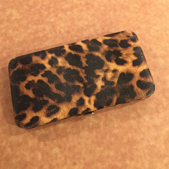 Snap Closure Slim Wallet