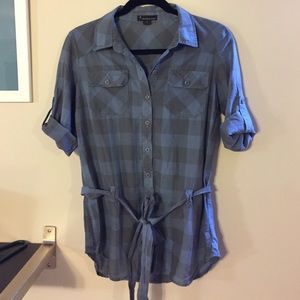 Forever 21 button down shirt size s blue checker