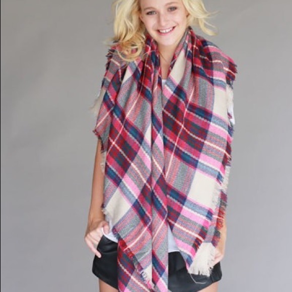 💞CLEARANCE💞 Fuchsia Paid Blanket Scarf #1 - Picture 3 of 4