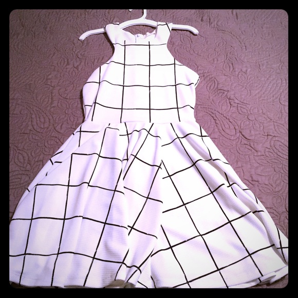 Spring/summer white & black dress!