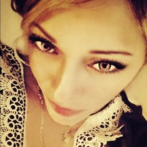 Meet your Posher, Carol