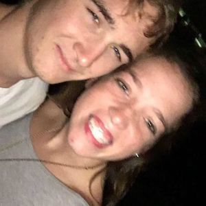 Meet your Posher, Kenzi