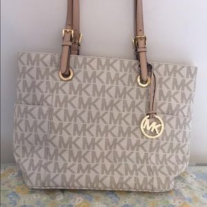 Beautiful MK purse