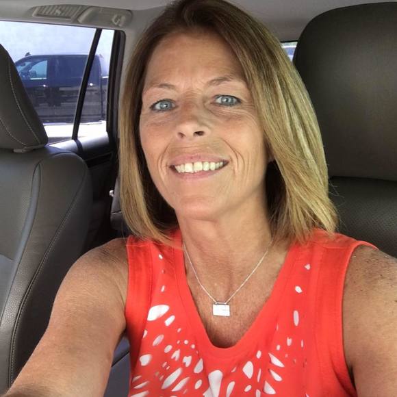 Meet your Posher, Pamela