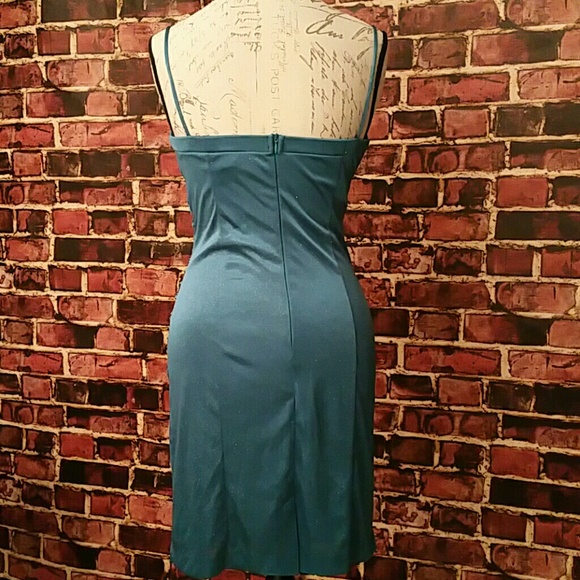 ๐ ๐Host Pick๐ IZ Byer California Dress - Picture 6 of 6